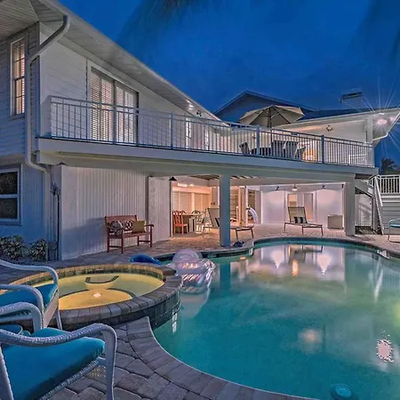 Surrounded By Sea Breezes Villa